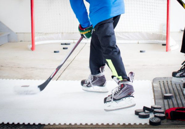 SKATE ANYTIME – 8 PANEL – SYNTHETIC ICE FOR HOCKEY – SKATEABLE TILES – BACKYARD ICE RINK – STARTER KIT